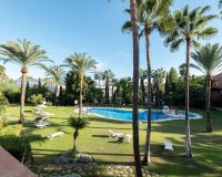 Rynek wtórny - apartment - Marbella - Puerto Banús