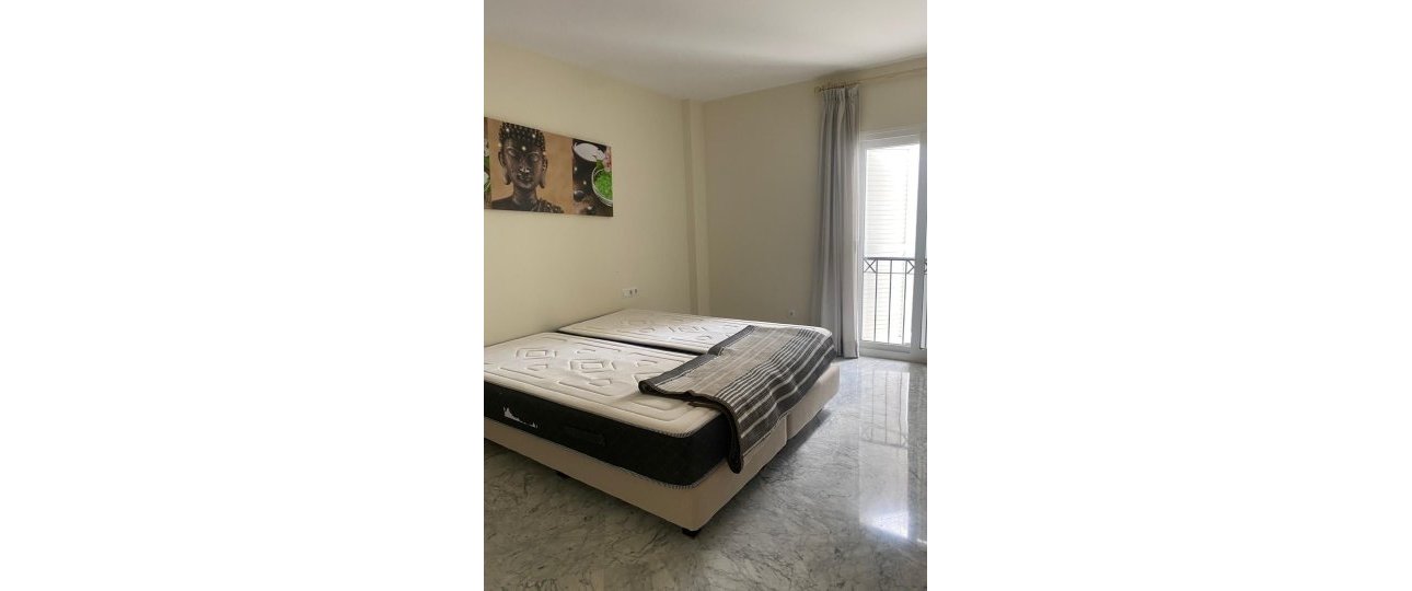 Rynek wtórny - apartment - Marbella - Puerto Banús