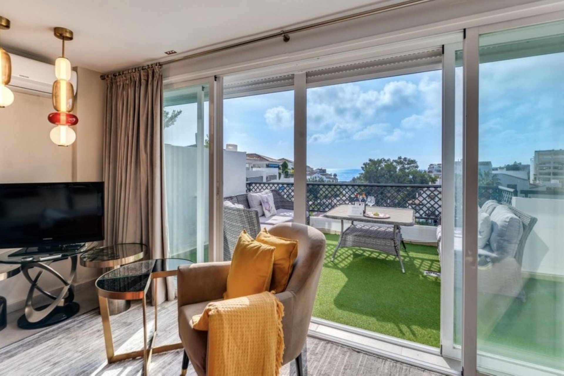 Rynek wtórny - apartment - Marbella - Puerto Banús