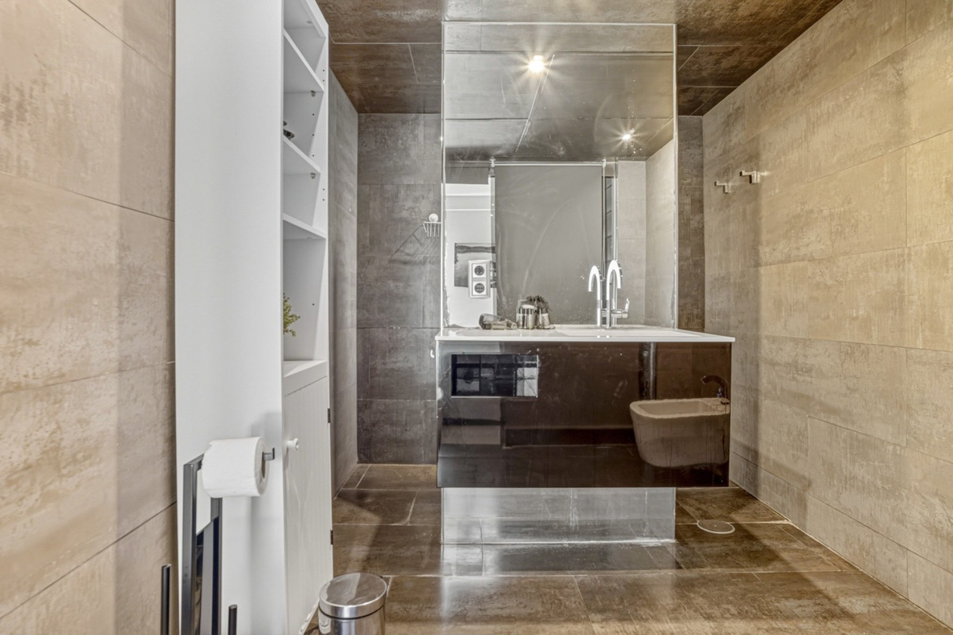 Rynek wtórny - apartment - Marbella - Puerto Banús