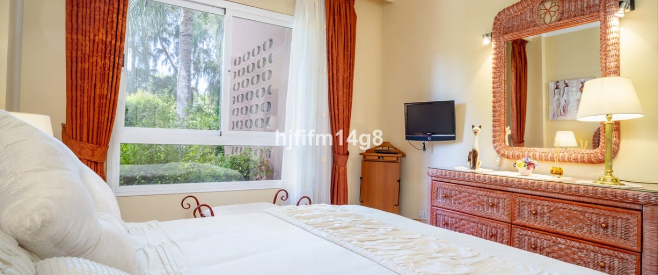 Rynek wtórny - apartment - Marbella - Puerto Banús