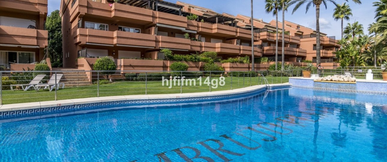 Rynek wtórny - apartment - Marbella - Puerto Banús
