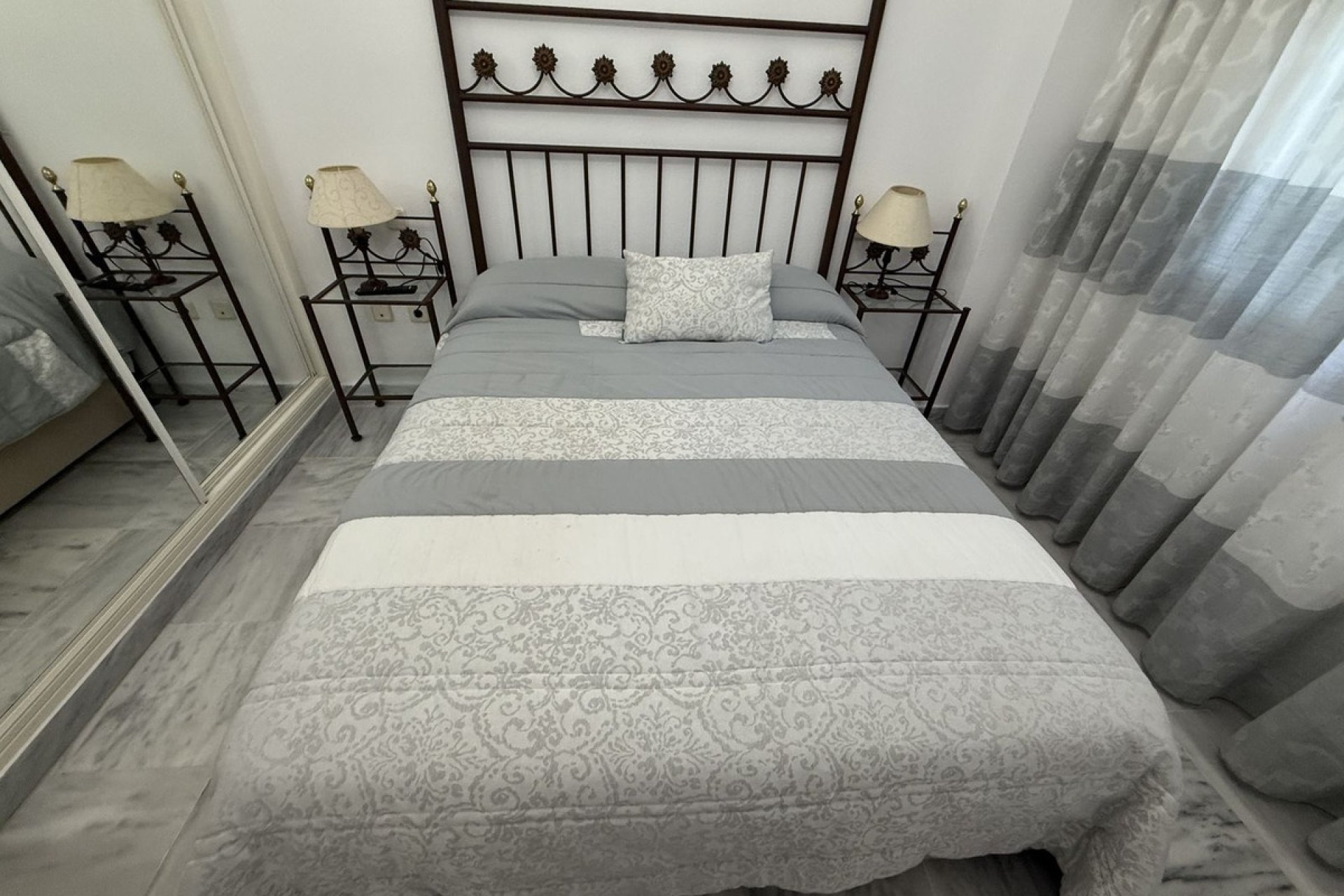 Rynek wtórny - apartment - Marbella - Puerto Banús