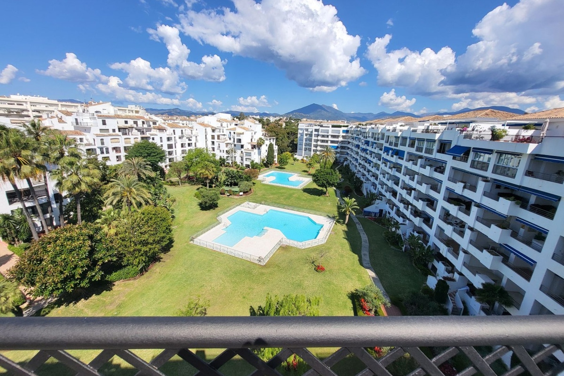 Rynek wtórny - apartment - Marbella - Puerto Banús