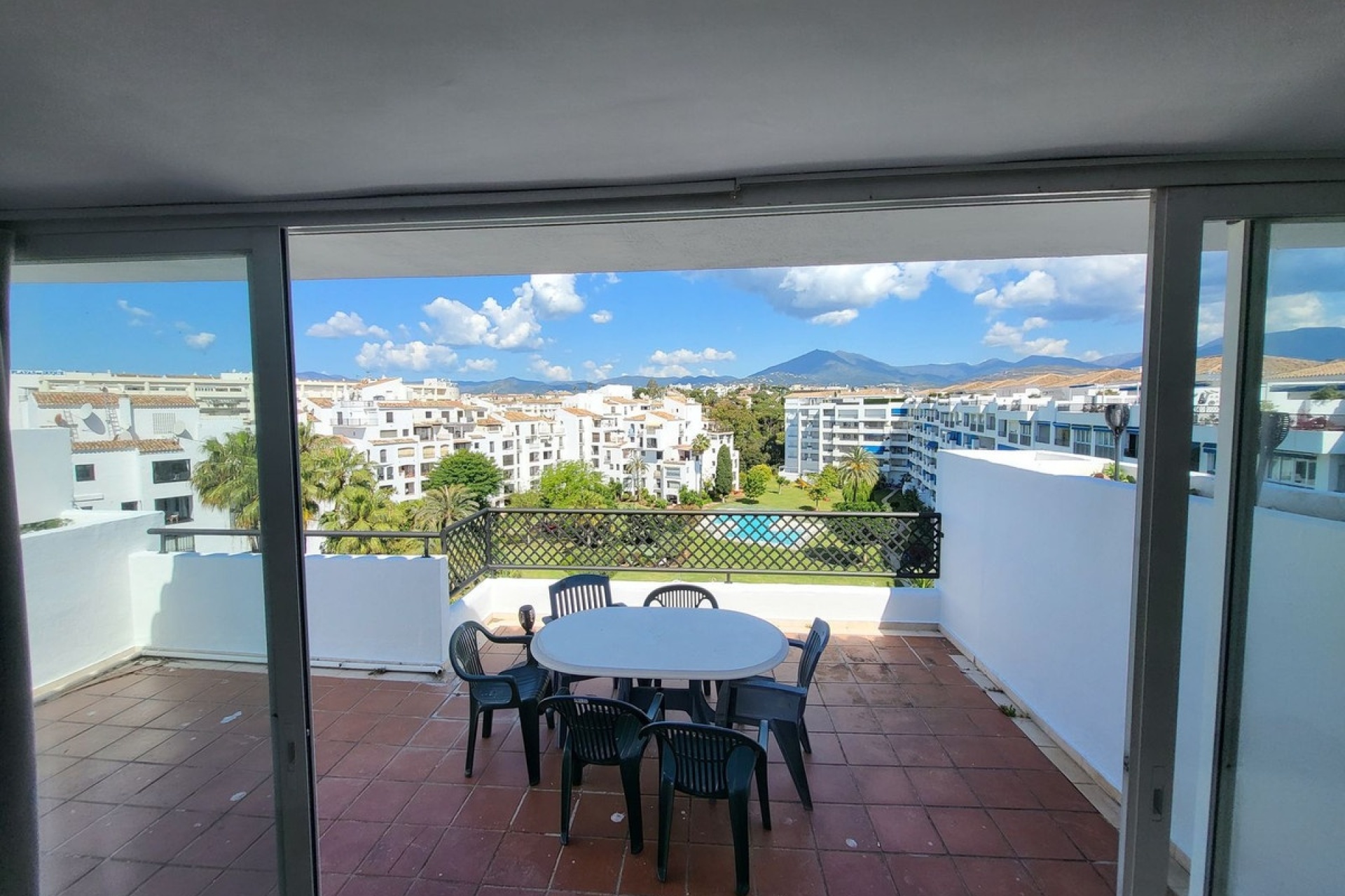 Rynek wtórny - apartment - Marbella - Puerto Banús