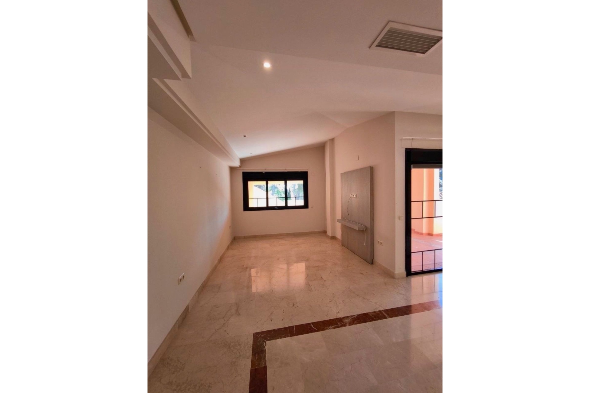 Rynek wtórny - apartment - Marbella - Puerto Banús