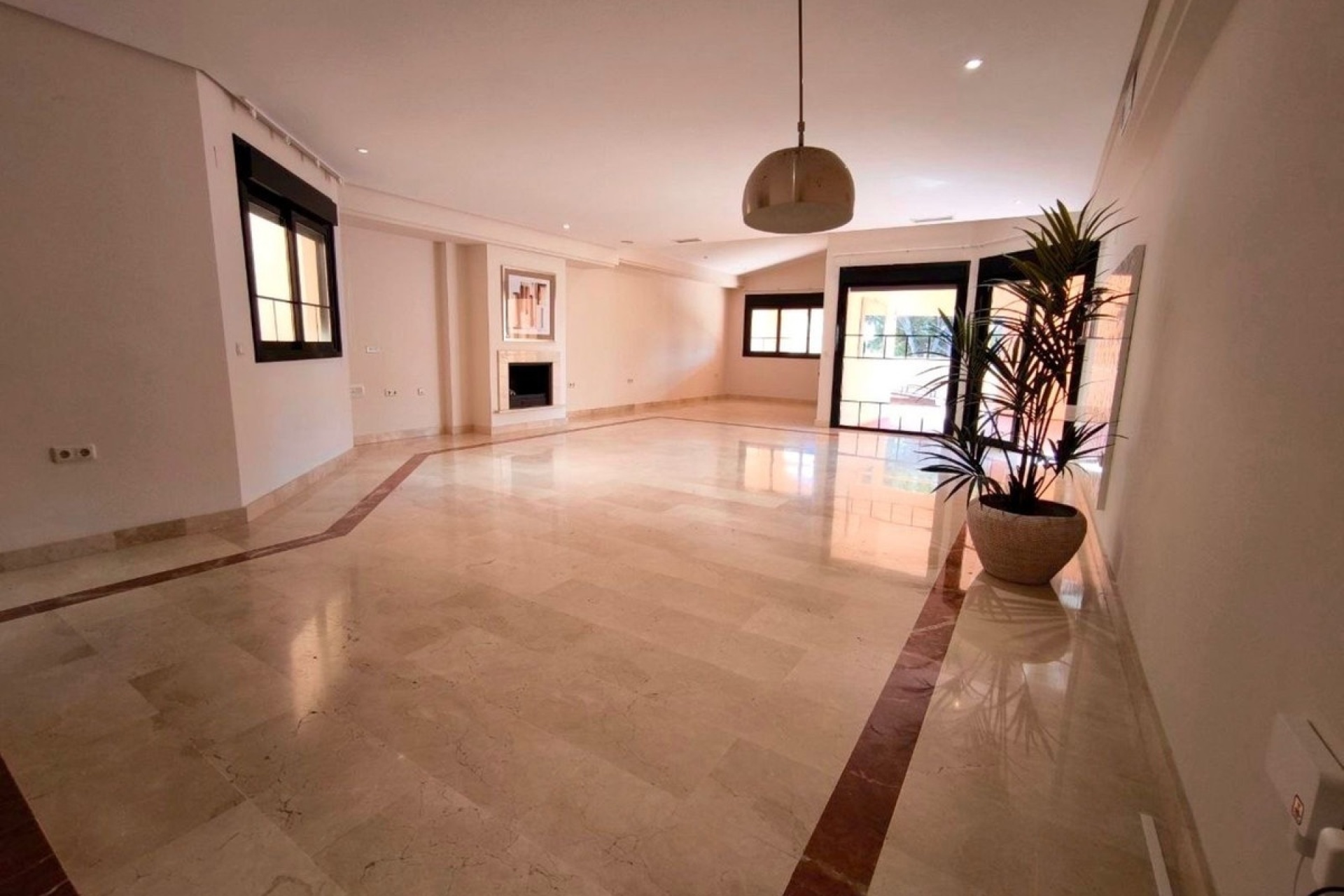 Rynek wtórny - apartment - Marbella - Puerto Banús