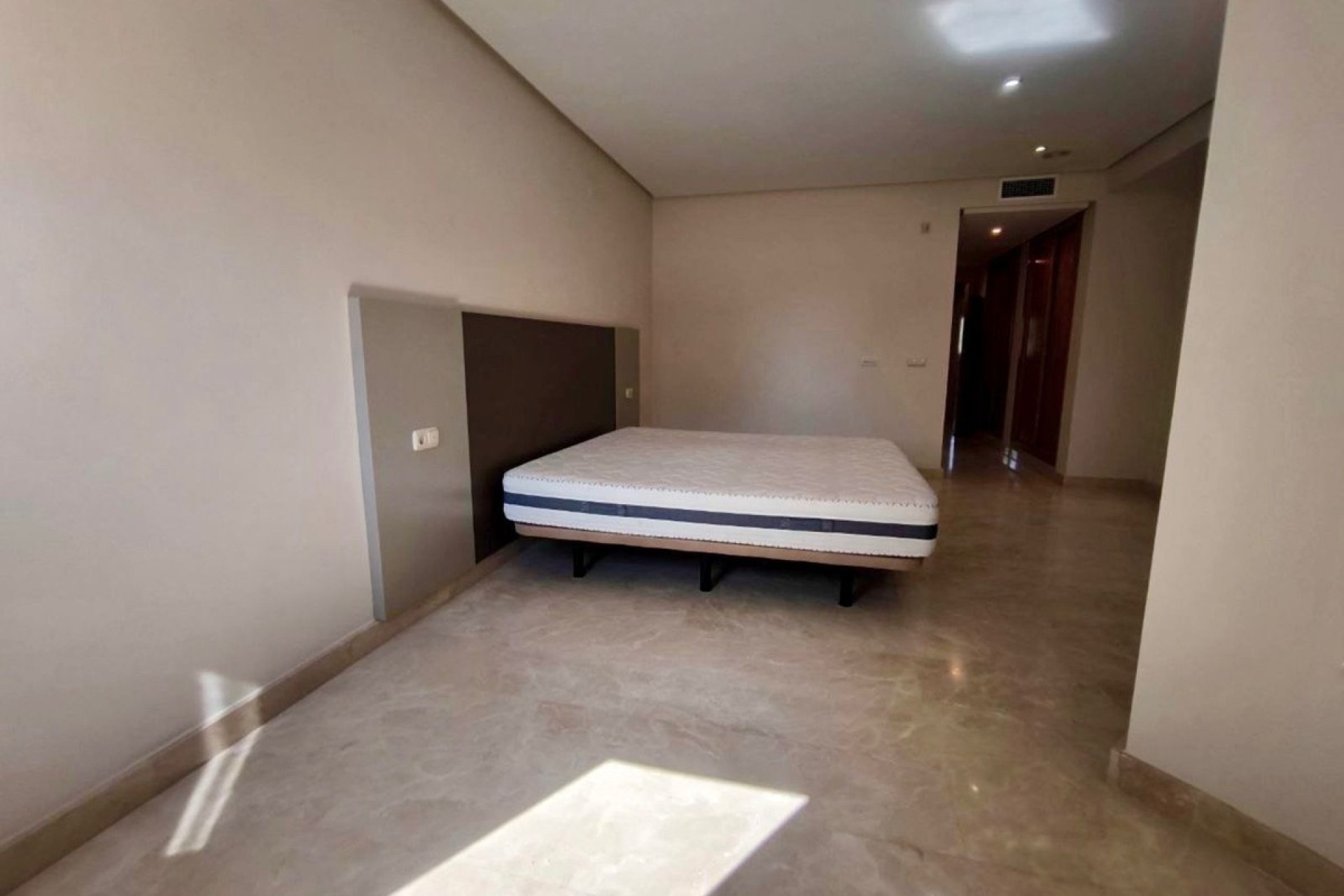Rynek wtórny - apartment - Marbella - Puerto Banús