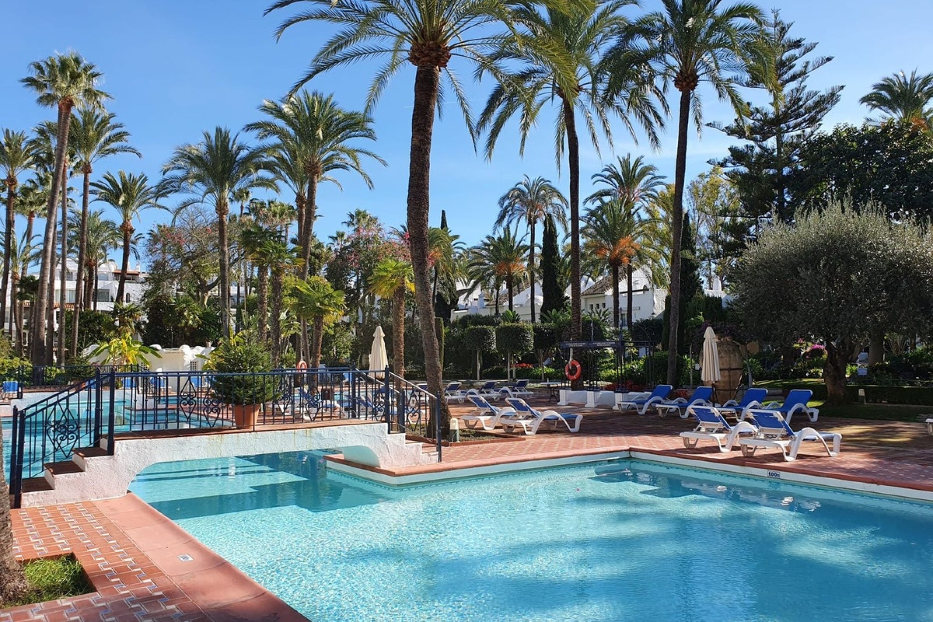 Rynek wtórny - apartment - Marbella - Puerto Banús