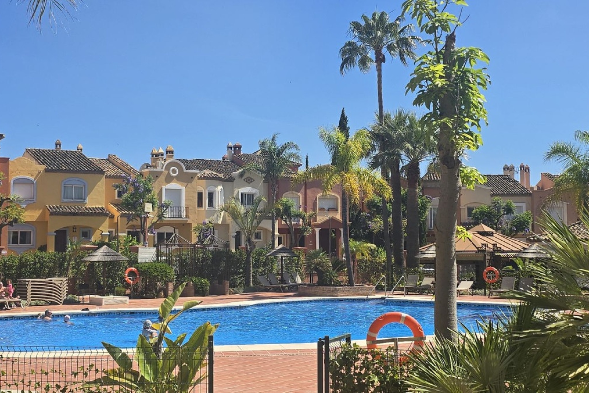Rynek wtórny - apartment - Marbella - Puerto Banús