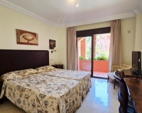 Rynek wtórny - apartment - Marbella - Puerto Banús