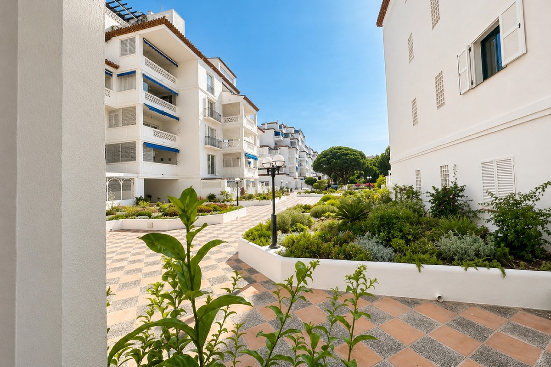 Rynek wtórny - apartment - Marbella - Puerto Banús