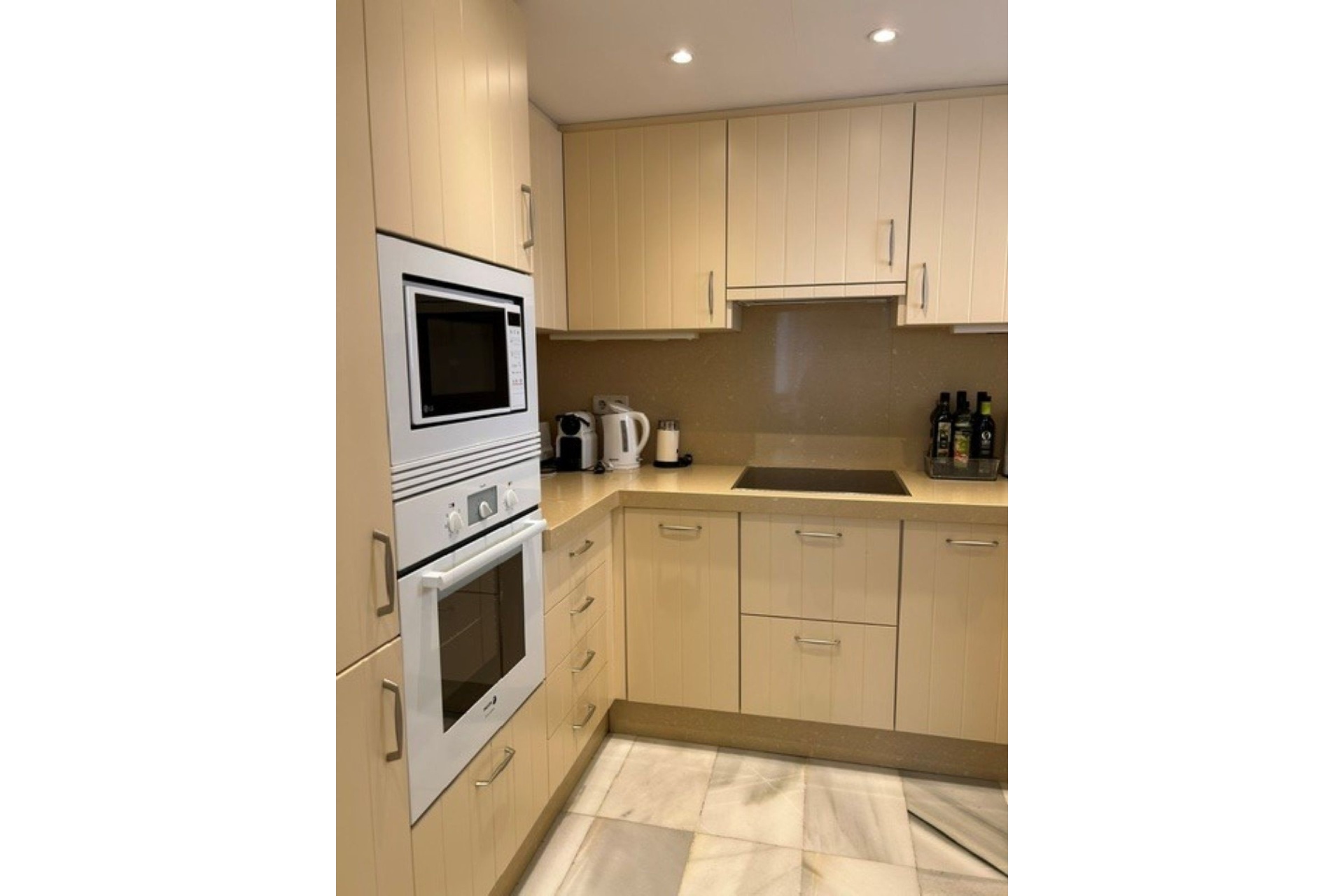 Rynek wtórny - apartment - Marbella - Puerto Banús