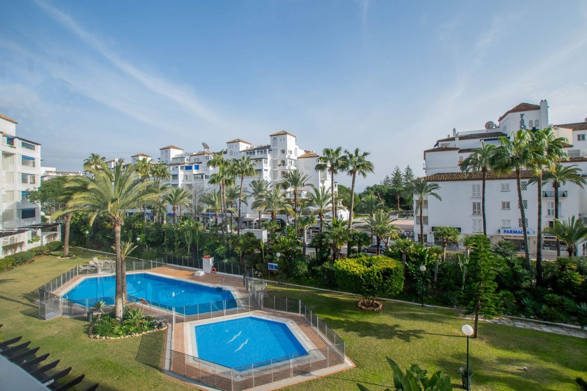 Rynek wtórny - apartment - Marbella - Puerto Banús