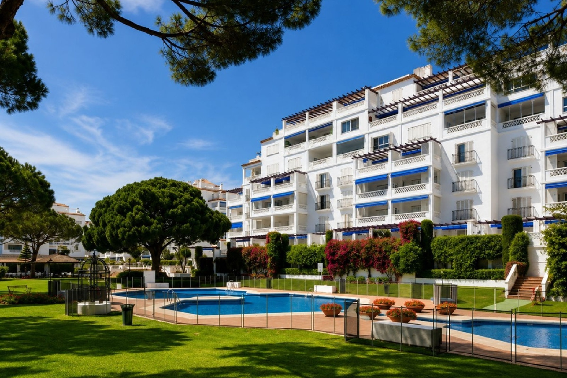 Rynek wtórny - apartment - Marbella - Puerto Banús