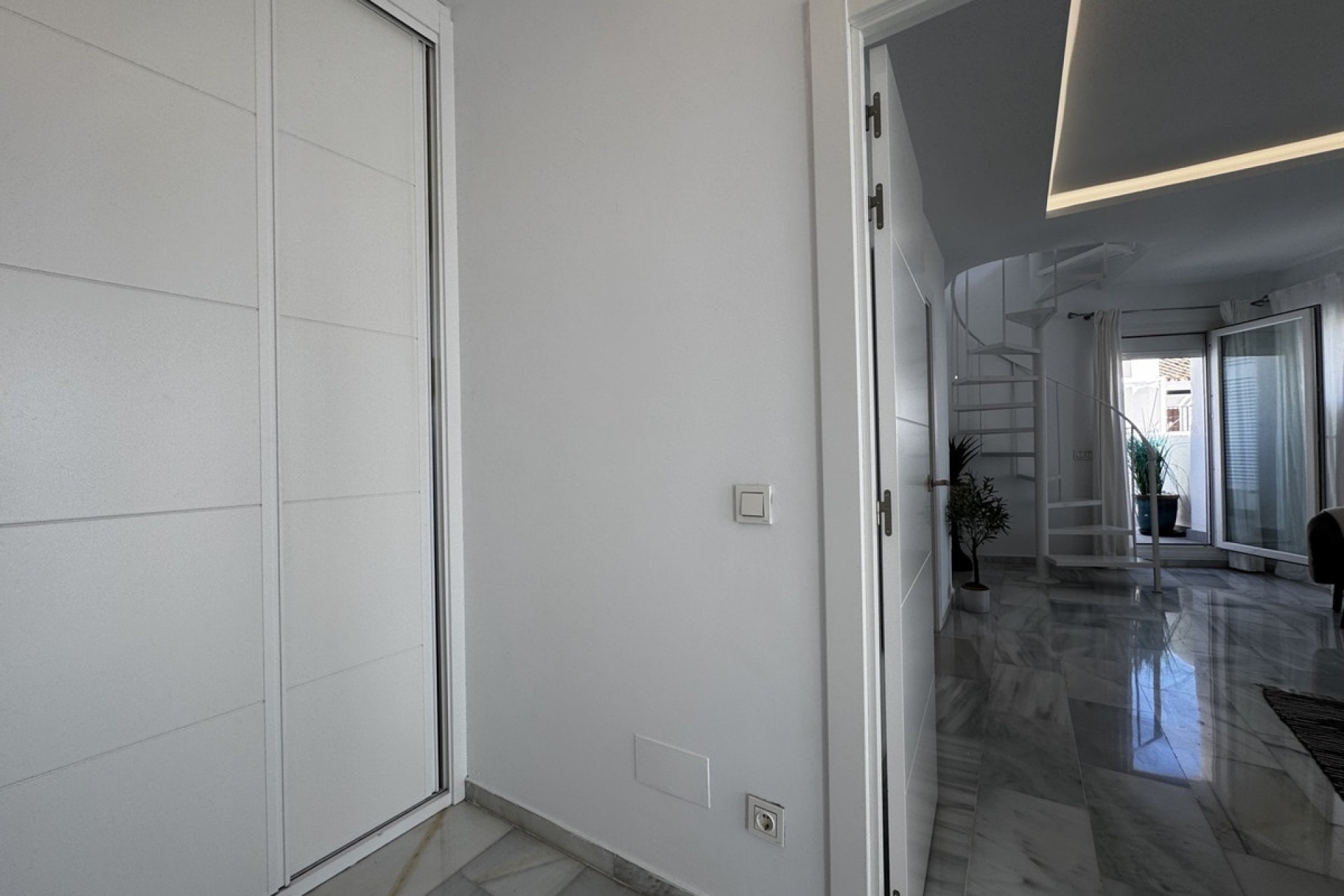 Rynek wtórny - apartment - Marbella - Puerto Banús