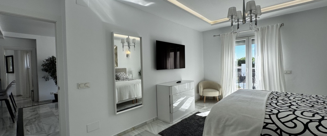 Rynek wtórny - apartment - Marbella - Puerto Banús