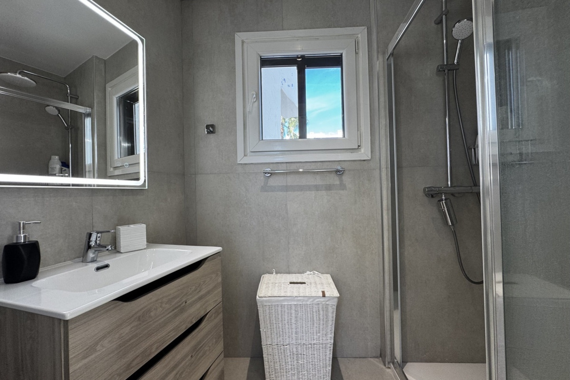 Rynek wtórny - apartment - Marbella - Puerto Banús