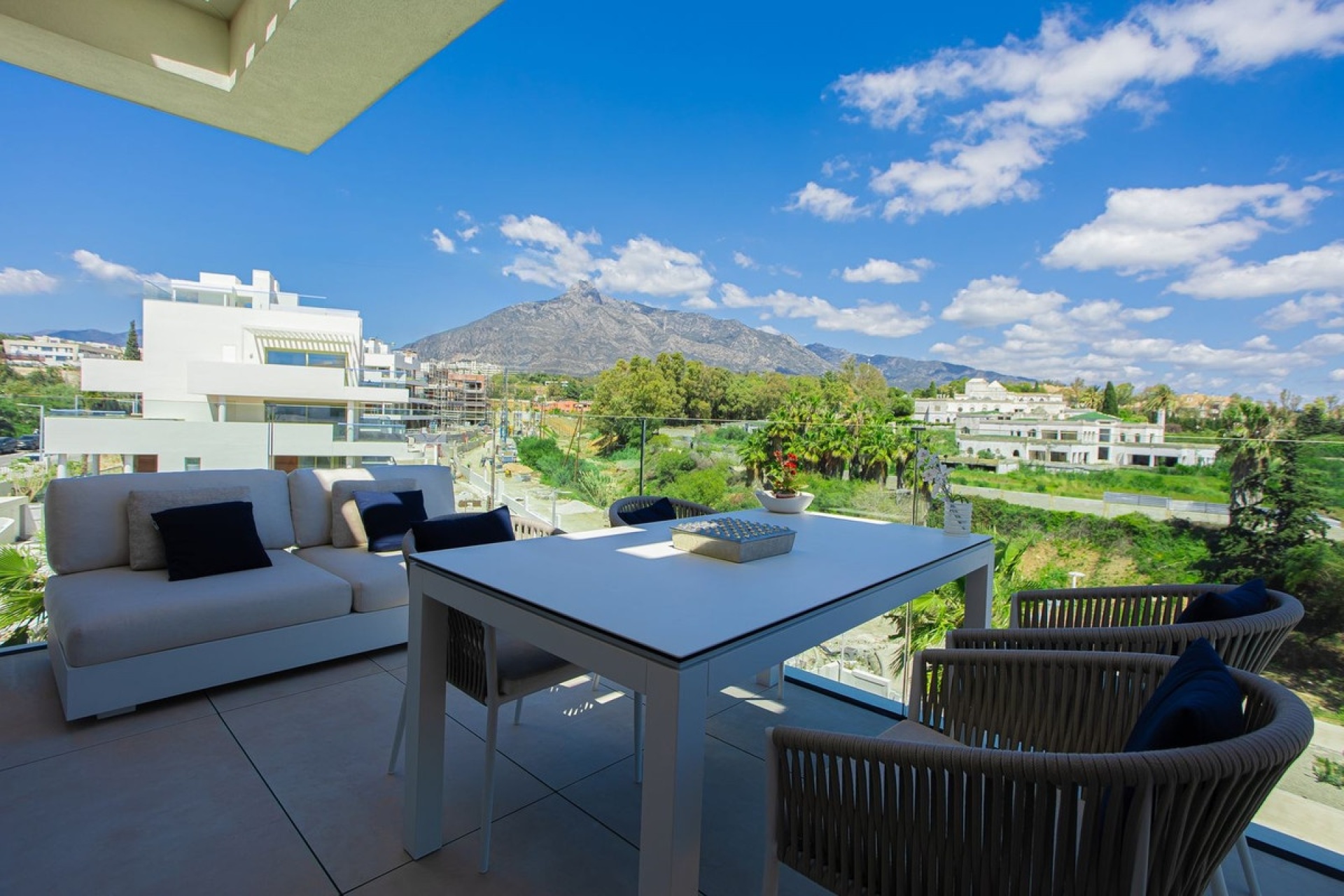 Rynek wtórny - apartment - Marbella - Puerto Banús
