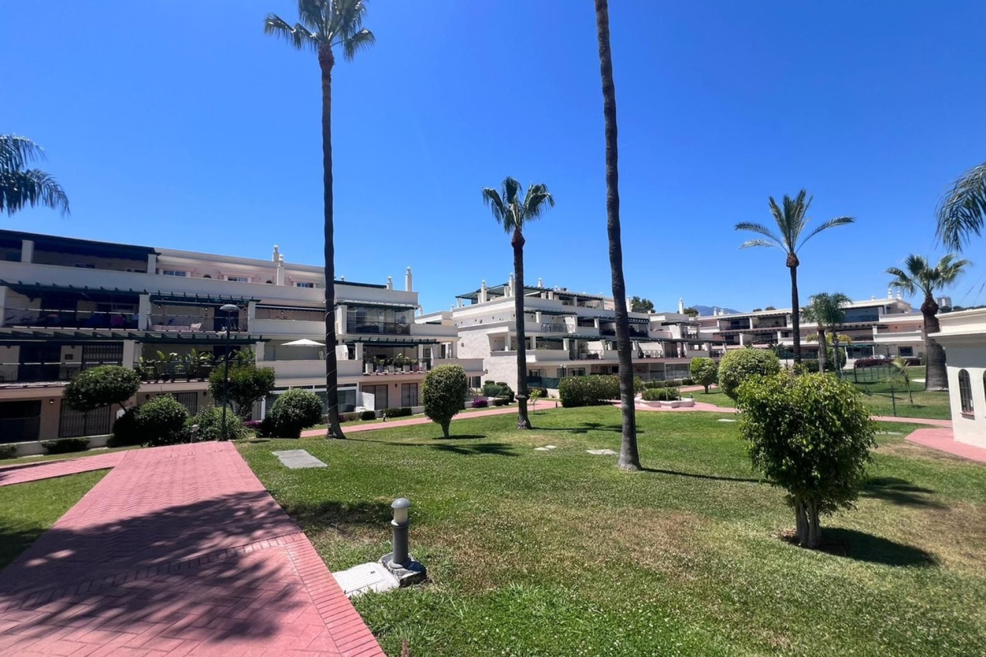 Rynek wtórny - apartment - Marbella - Puerto Banús