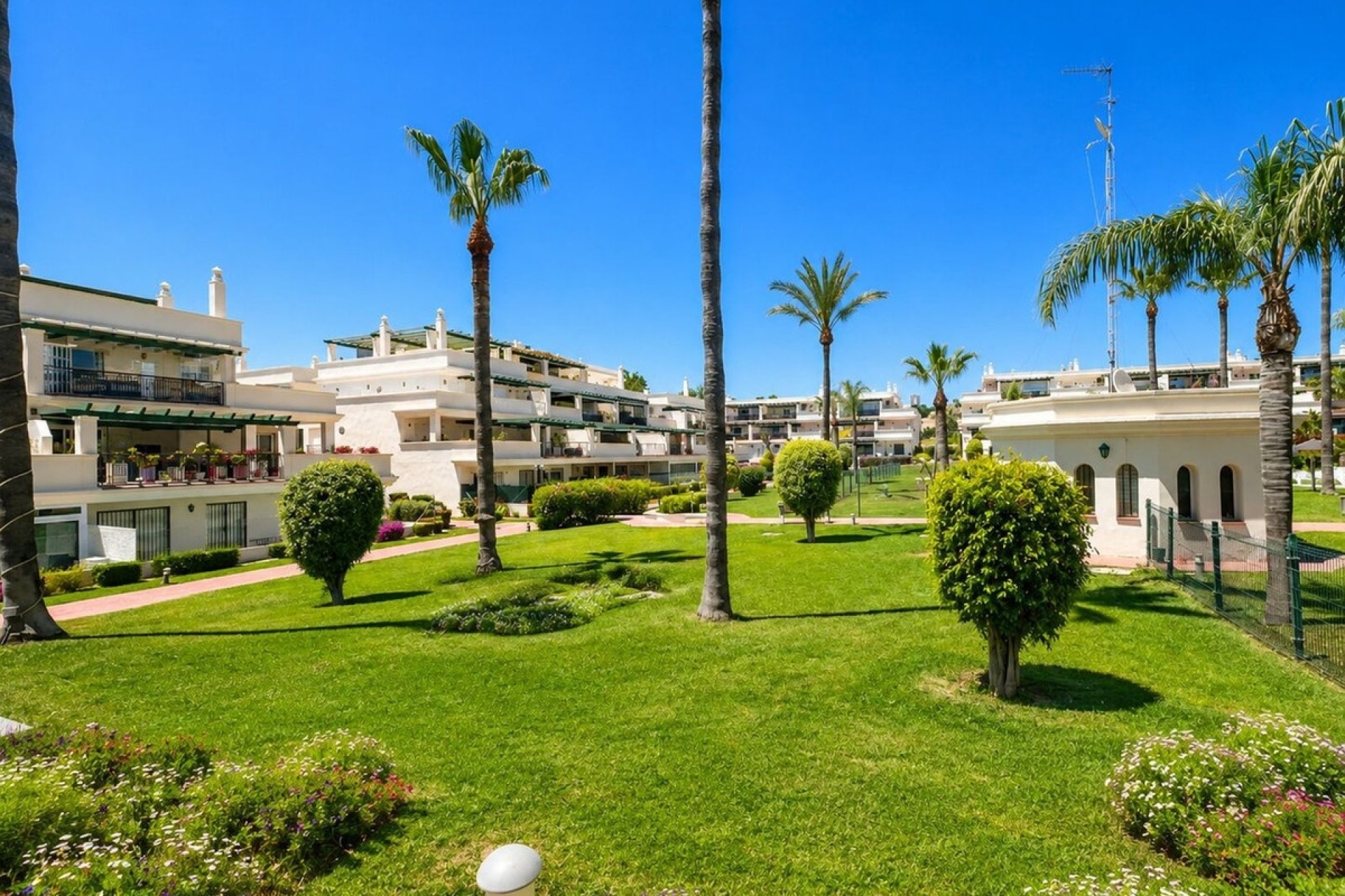 Rynek wtórny - apartment - Marbella - Puerto Banús