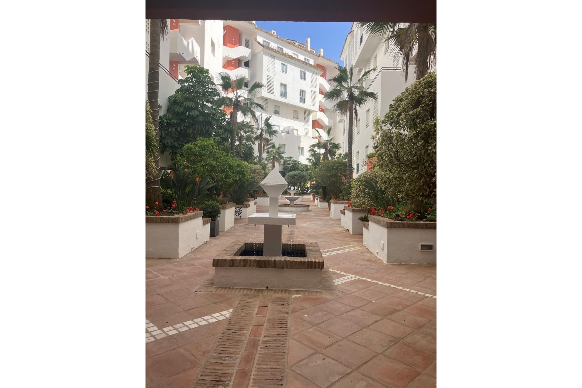 Rynek wtórny - apartment - Marbella - Puerto Banús