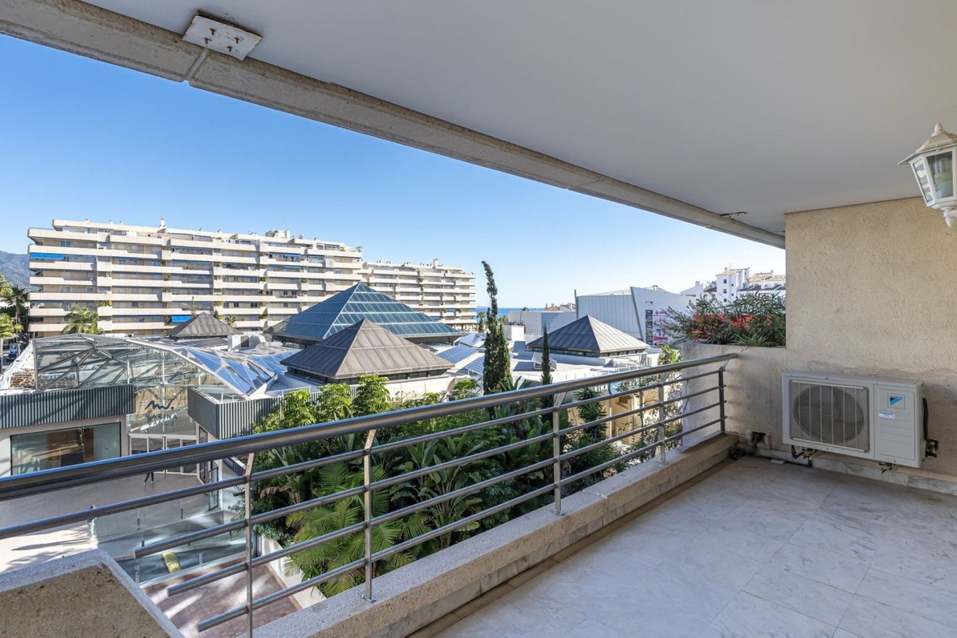 Rynek wtórny - apartment - Marbella - Puerto Banús