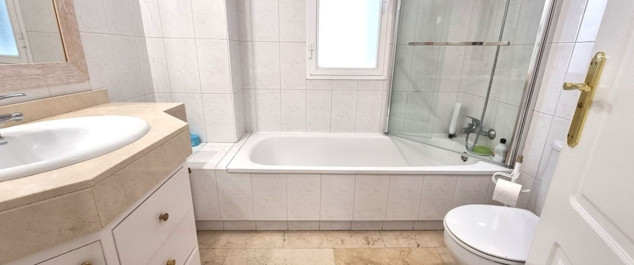 Rynek wtórny - apartment - Marbella - Puerto Banús