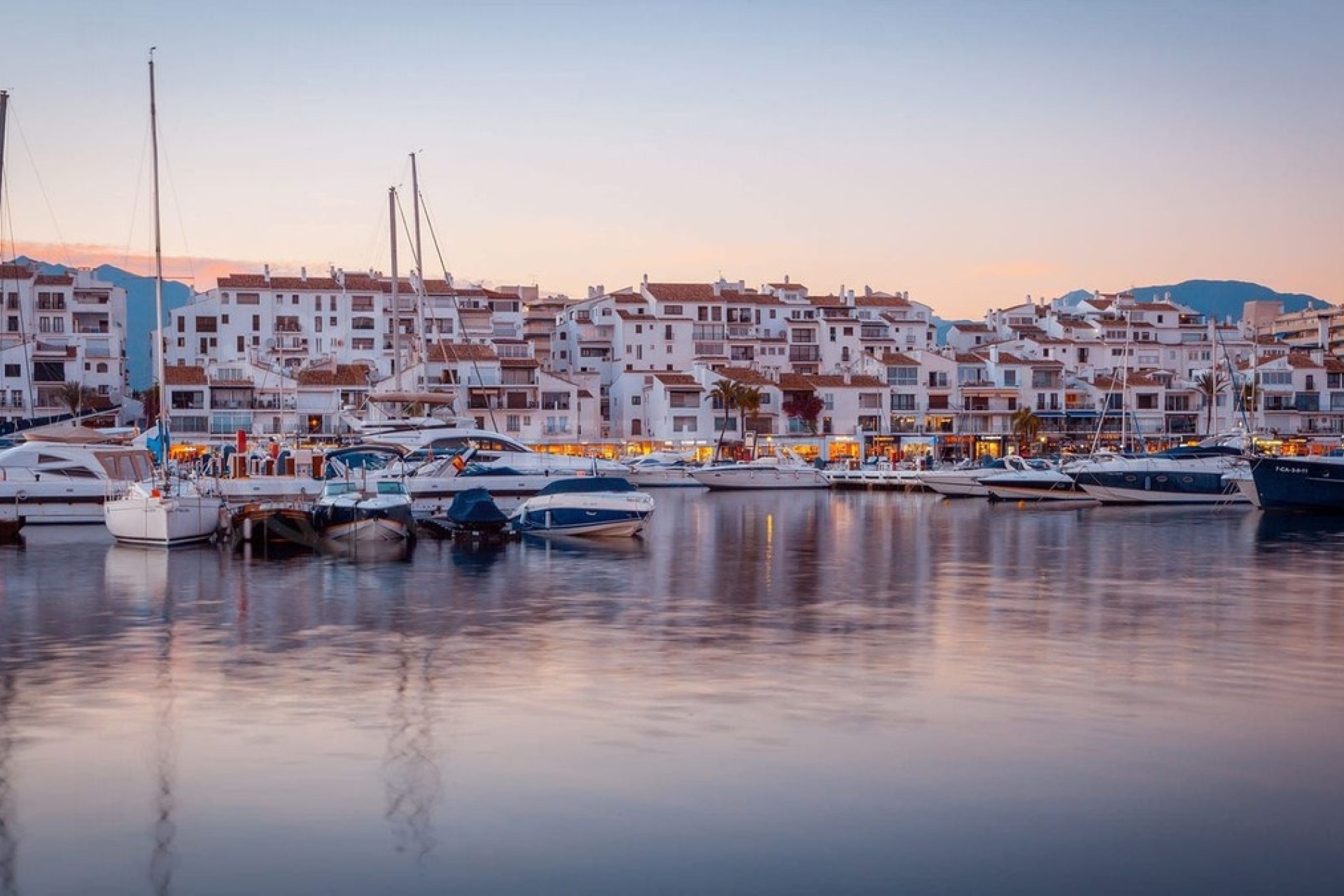 Rynek wtórny - apartment - Marbella - Puerto Banús