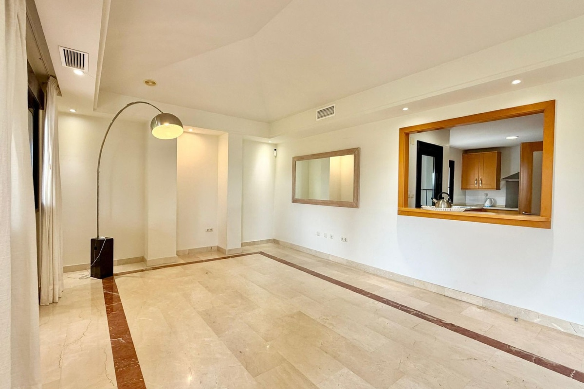 Rynek wtórny - apartment - Marbella - Puerto Banús