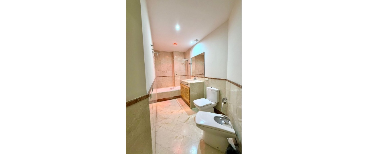 Rynek wtórny - apartment - Marbella - Puerto Banús