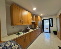 Rynek wtórny - apartment - Marbella - Puerto Banús