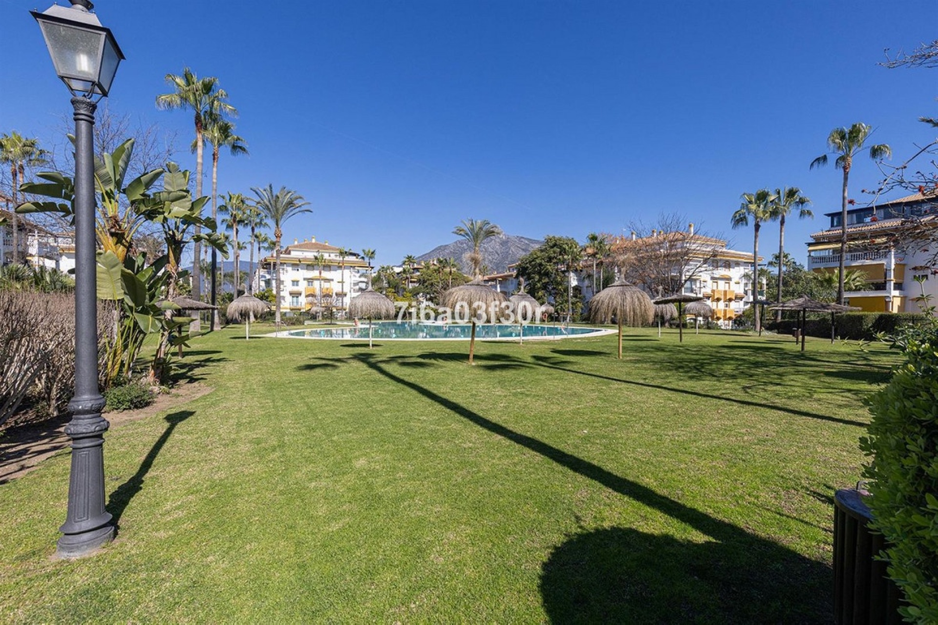 Rynek wtórny - apartment - Marbella - Puerto Banús
