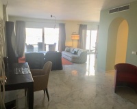 Rynek wtórny - apartment - Marbella - Puerto Banús