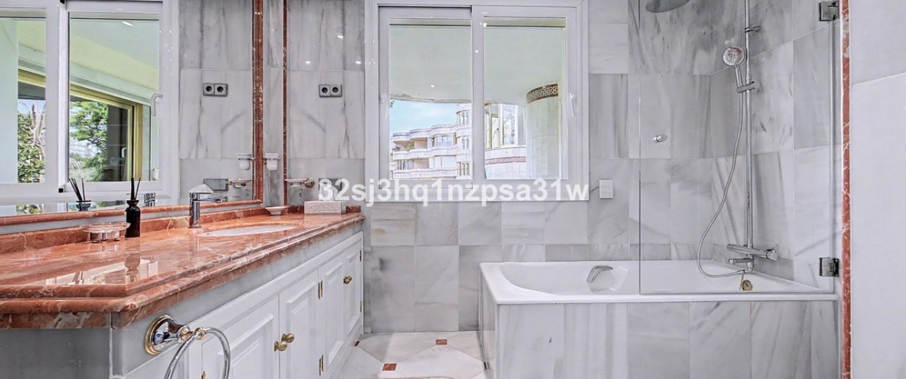 Rynek wtórny - apartment - Marbella - Puerto Banús