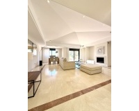 Rynek wtórny - apartment - Marbella - Puerto Banús