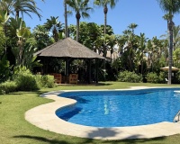 Rynek wtórny - apartment - Marbella - Puerto Banús