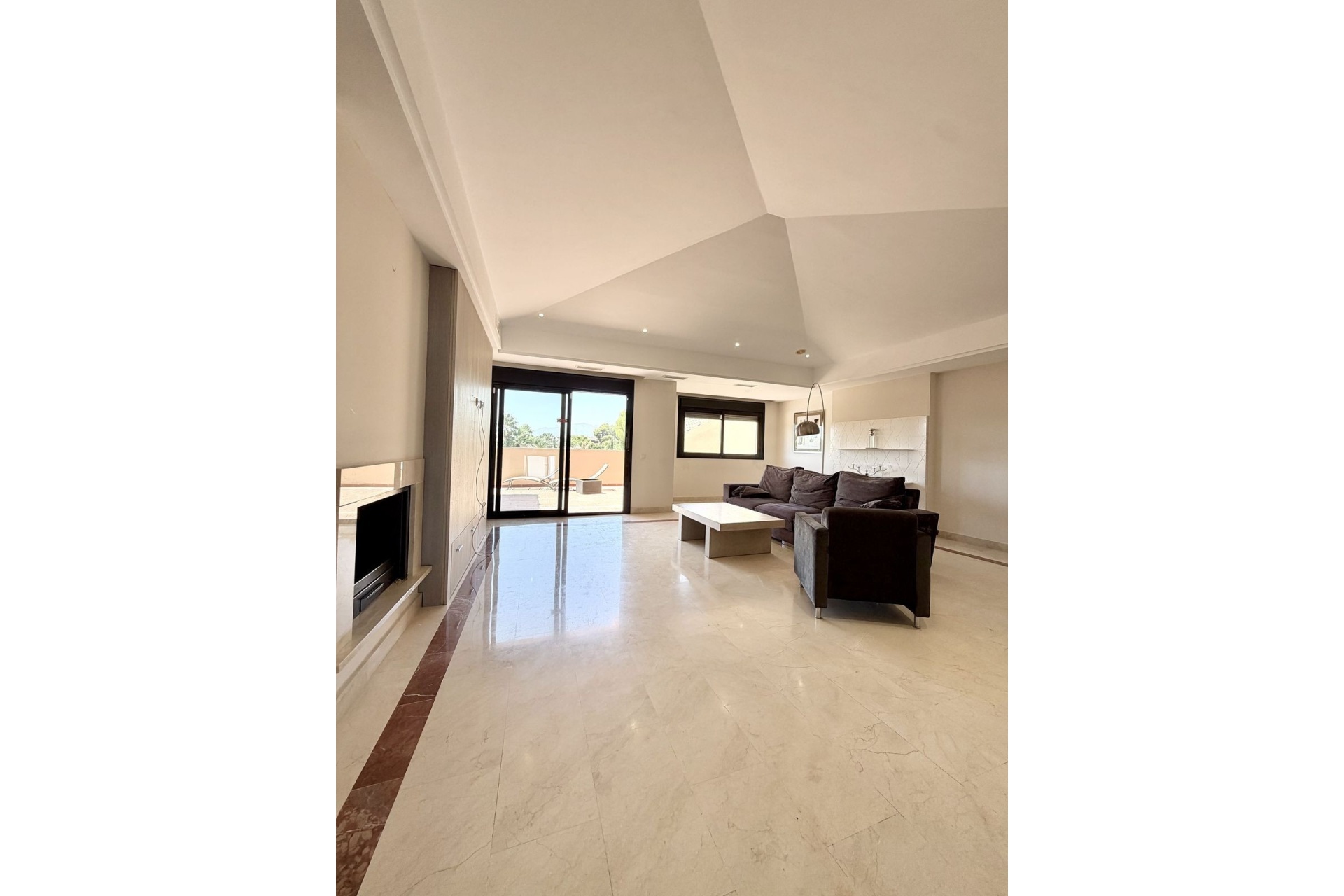 Rynek wtórny - apartment - Marbella - Puerto Banús