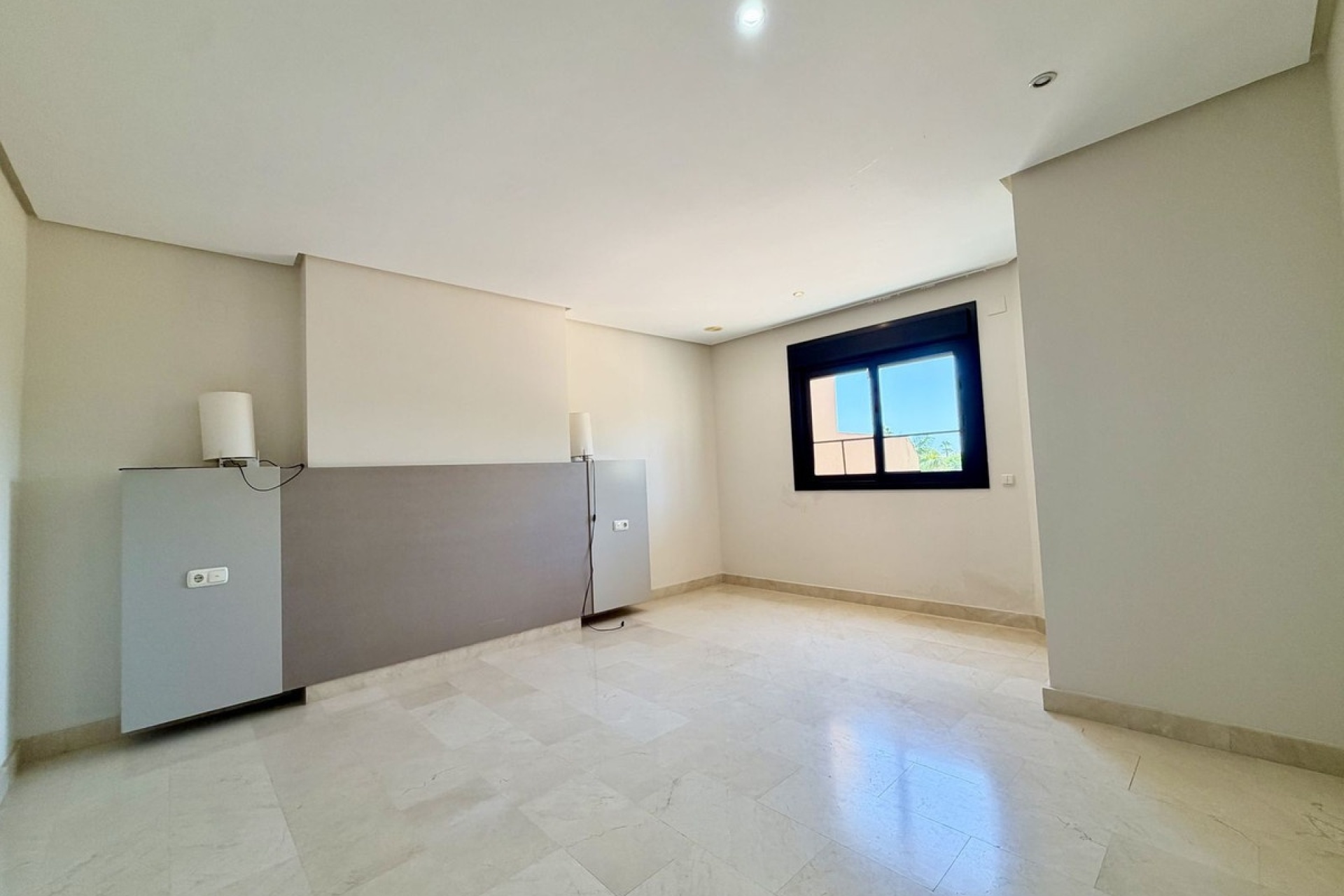 Rynek wtórny - apartment - Marbella - Puerto Banús