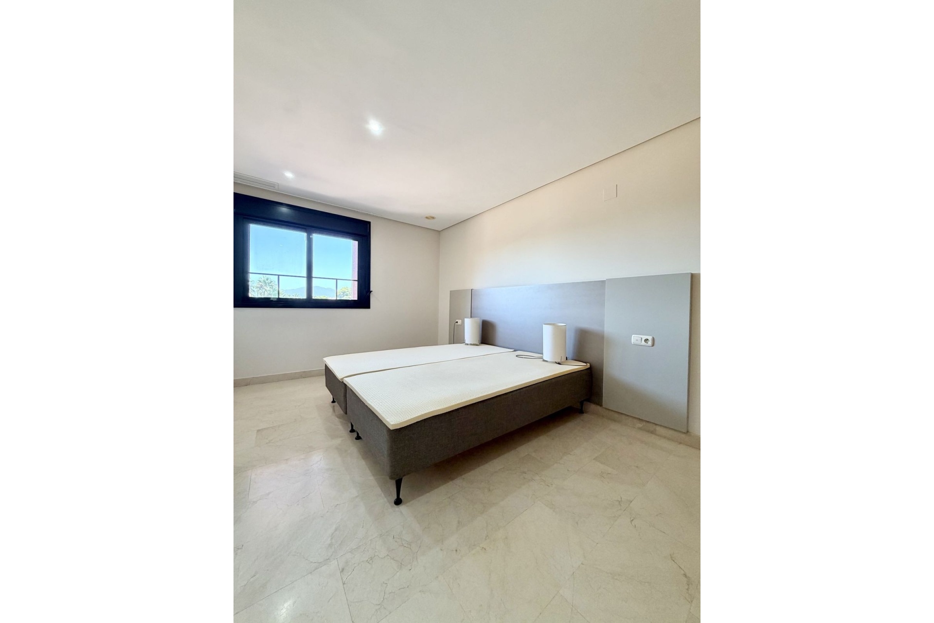 Rynek wtórny - apartment - Marbella - Puerto Banús