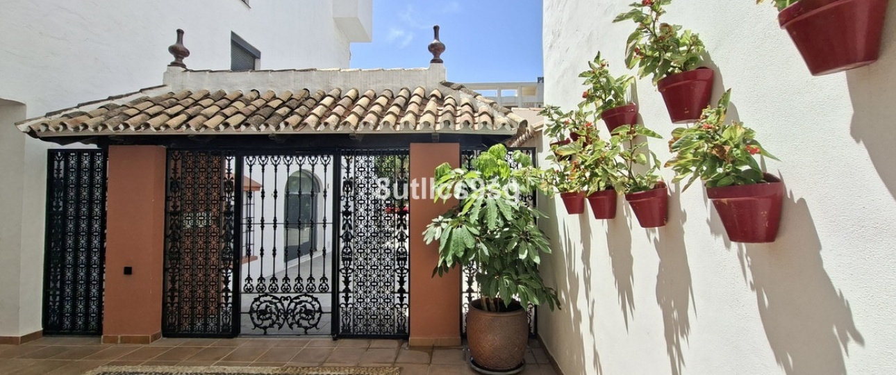Rynek wtórny - apartment - Marbella - Puerto Banús