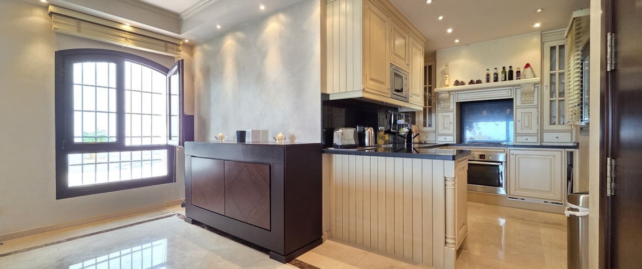 Rynek wtórny - apartment - Marbella - Puerto Banús