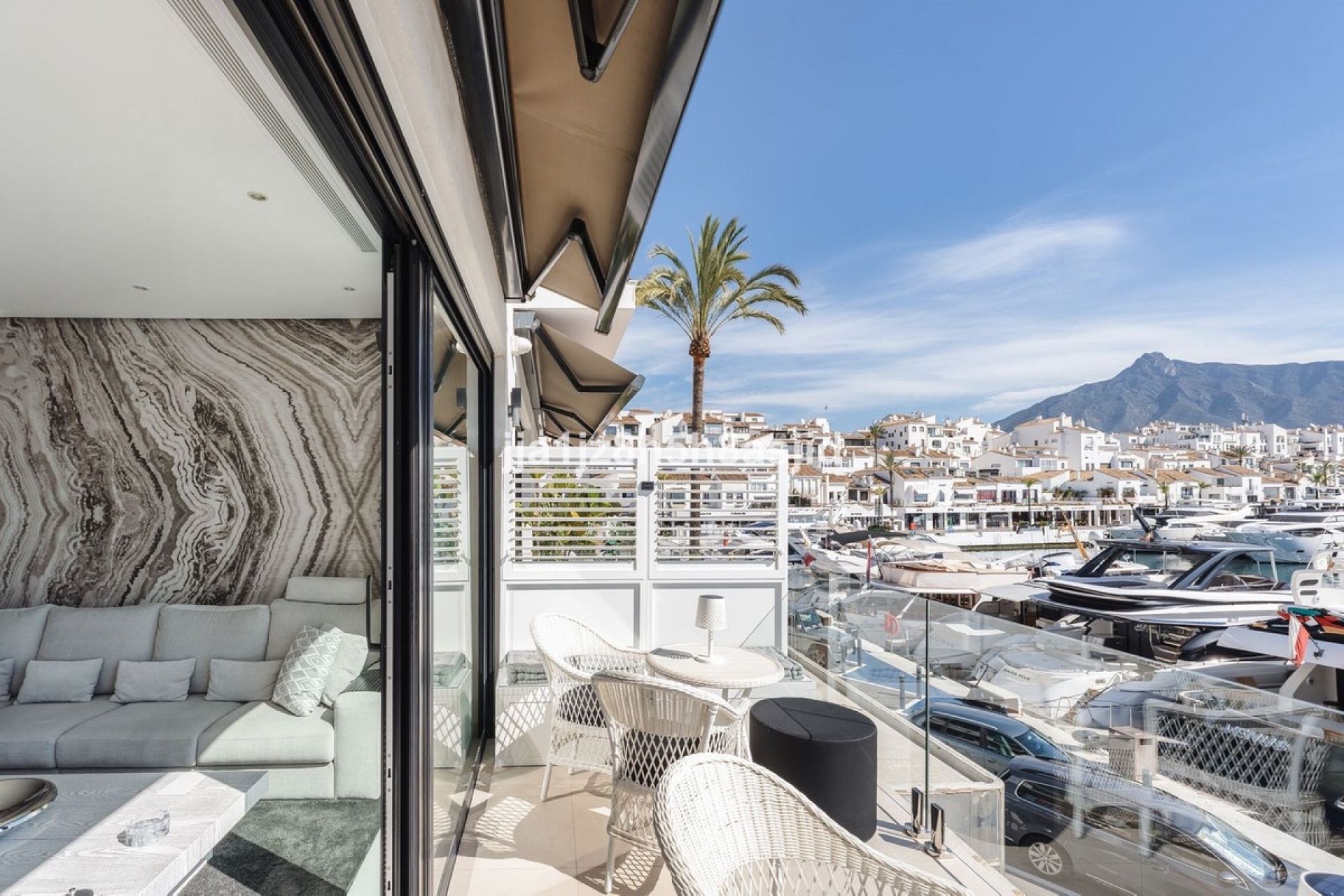 Rynek wtórny - apartment - Marbella - Puerto Banús