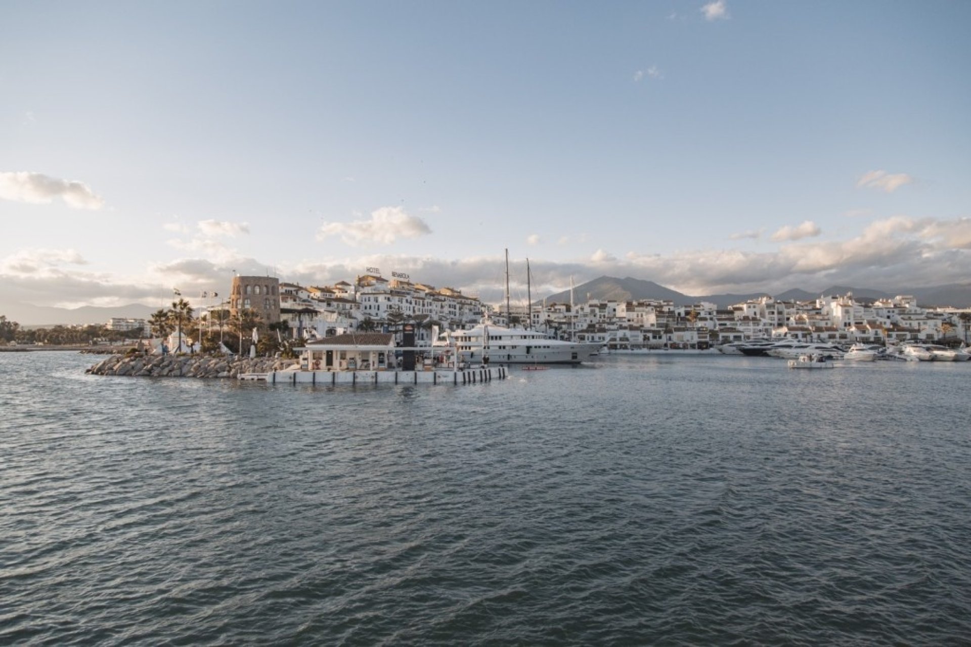 Rynek wtórny - apartment - Marbella - Puerto Banús
