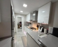 Rynek wtórny - apartment - Marbella - Puerto Banús
