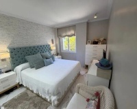 Rynek wtórny - apartment - Marbella - Puerto Banús