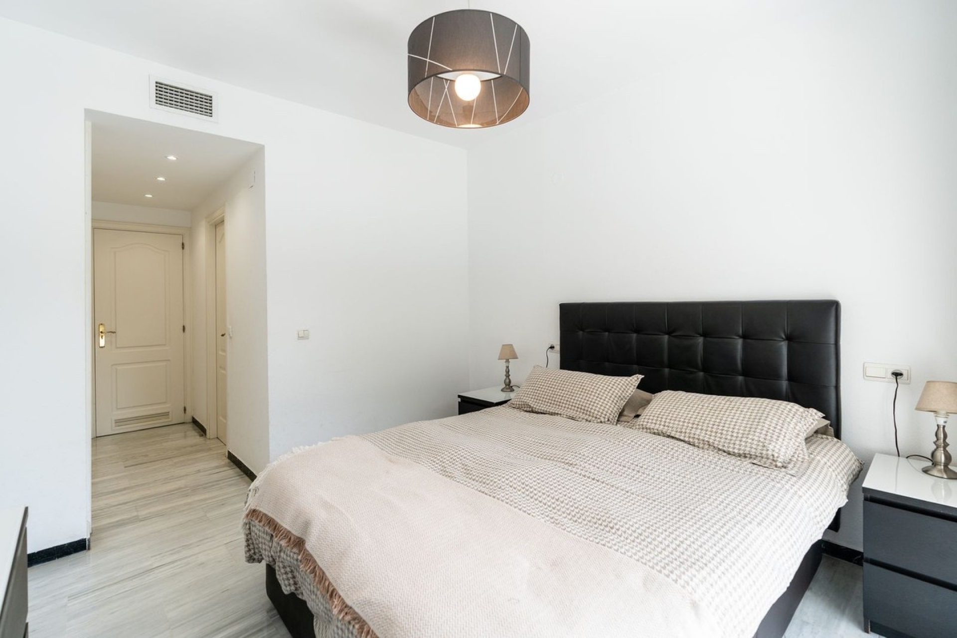 Rynek wtórny - apartment - Marbella - Puerto Banús