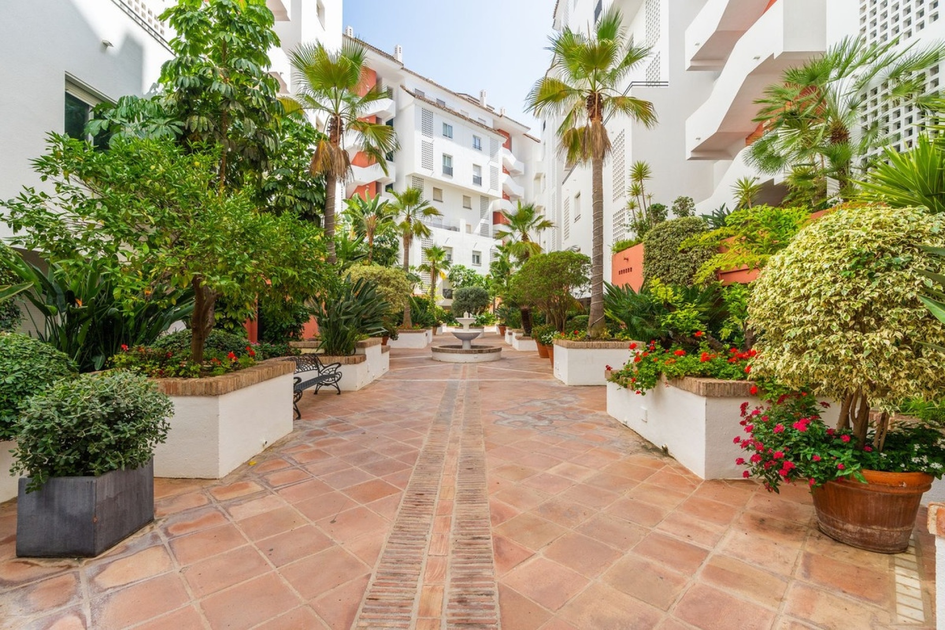 Rynek wtórny - apartment - Marbella - Puerto Banús