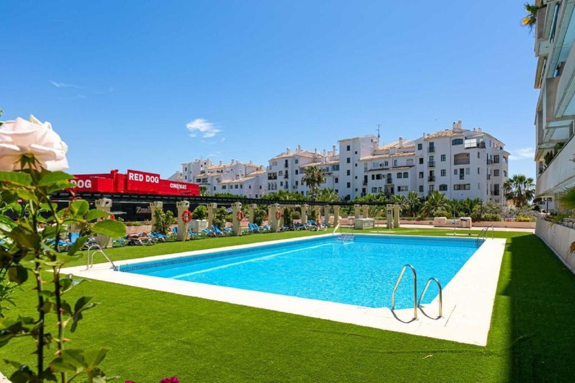 Rynek wtórny - apartment - Marbella - Puerto Banús
