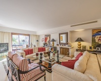 Rynek wtórny - apartment - Marbella - Puerto Banús